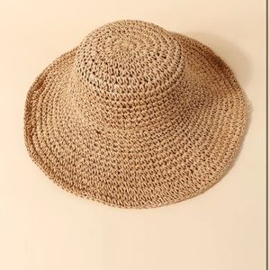 Solid straw hat
